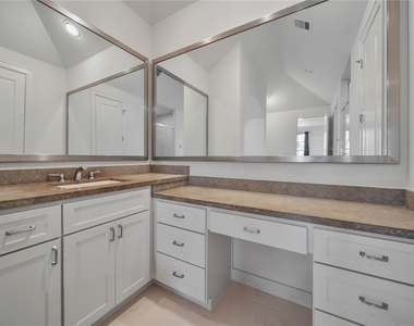 42 Wooded Park Place - Photo Thumbnail 18