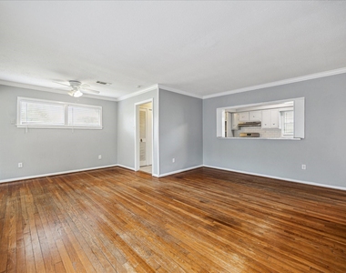 5237 Maple Street - Photo Thumbnail 7