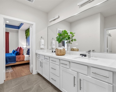 2110 Stuart Street - Photo Thumbnail 16
