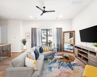 2110 Stuart Street - Photo Thumbnail 12