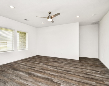 27607 Hudson Sands Lane - Photo Thumbnail 12