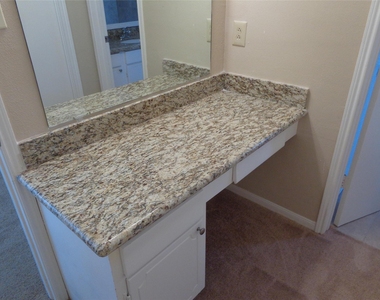 2735 Manila Lane - Photo Thumbnail 19
