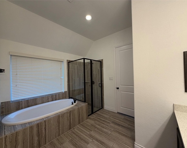 3319 Sky Run Court - Photo Thumbnail 35
