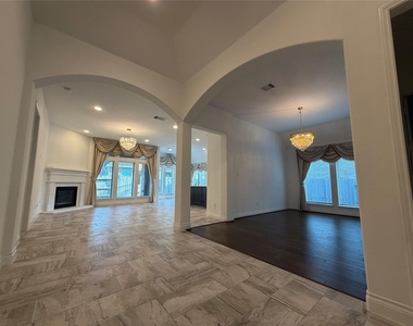 3319 Sky Run Court - Photo Thumbnail 22