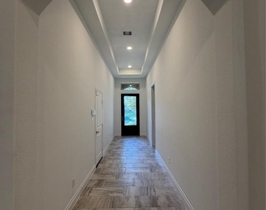 3319 Sky Run Court - Photo Thumbnail 20