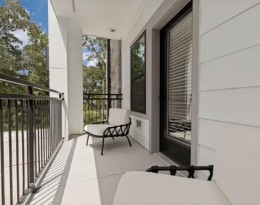 2237 Riley Fuzzel Road - Photo Thumbnail 11