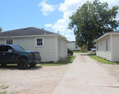 5726 Gardendale Drive - Photo Thumbnail 2