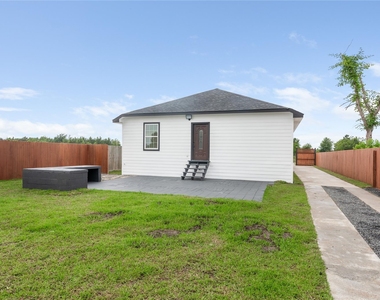 1244 Road 5705 - Photo Thumbnail 4