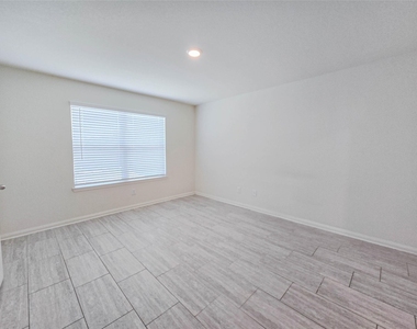 332 Lone Mountain Drive - Photo Thumbnail 10