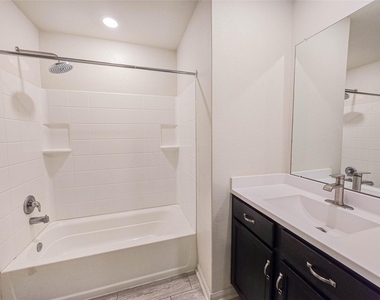 332 Lone Mountain Drive - Photo Thumbnail 17
