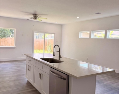 4436 Aledo Street - Photo Thumbnail 2
