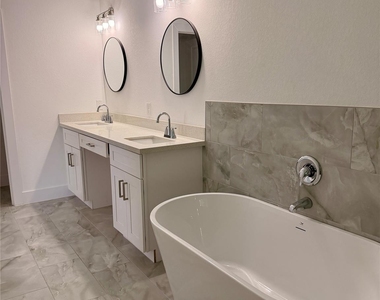 4436 Aledo Street - Photo Thumbnail 19