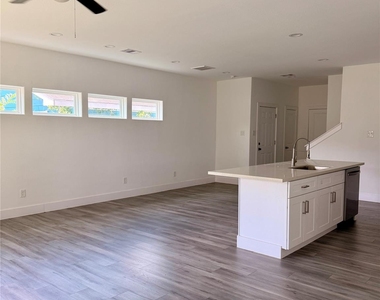 4436 Aledo Street - Photo Thumbnail 4