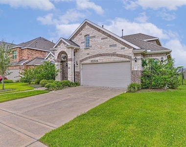77 Indian Wells Drive - Photo Thumbnail 1