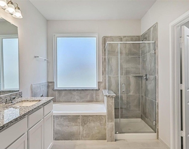 77 Indian Wells Drive - Photo Thumbnail 8