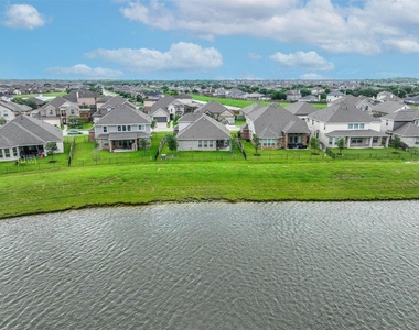 77 Indian Wells Drive - Photo Thumbnail 16