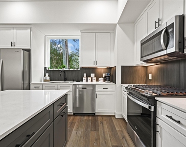 6532 Goldspier Street - Photo Thumbnail 10