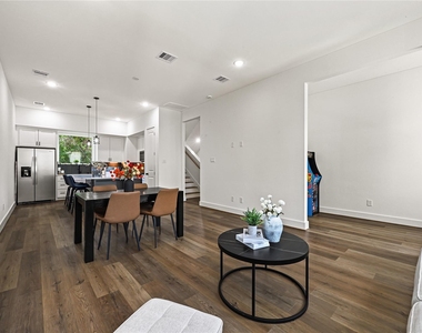 6532 Goldspier Street - Photo Thumbnail 8