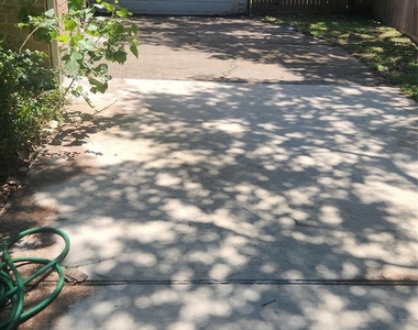 2127 Manor Green Drive - Photo Thumbnail 1