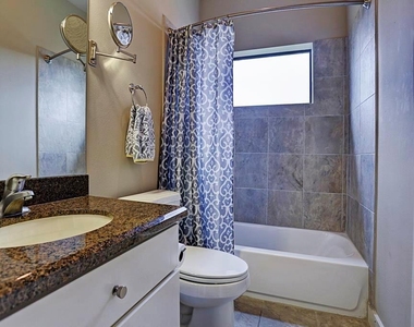 5005 Darling Street - Photo Thumbnail 12