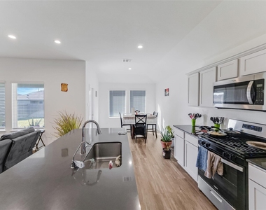 40519 Crisp Beech Street - Photo Thumbnail 16
