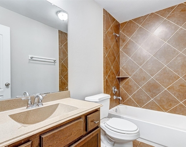 12943 Pecan Shores Drive - Photo Thumbnail 13