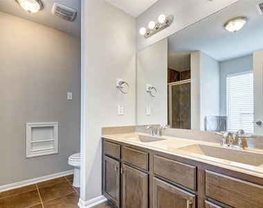 12943 Pecan Shores Drive - Photo Thumbnail 10