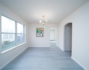 12934 Kingston Point Lane - Photo Thumbnail 5