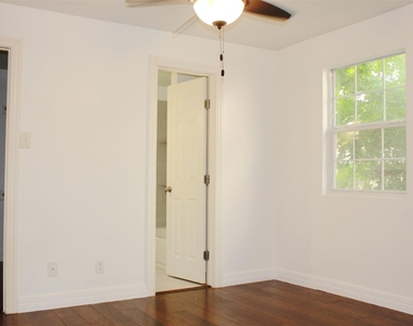 4416 Holt Street - Photo Thumbnail 8