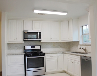 4416 Holt Street - Photo Thumbnail 5