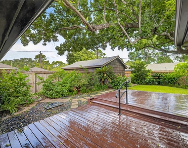 5830 Yarwell Drive - Photo Thumbnail 6