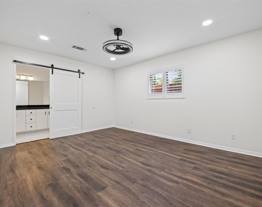 5830 Yarwell Drive - Photo Thumbnail 17