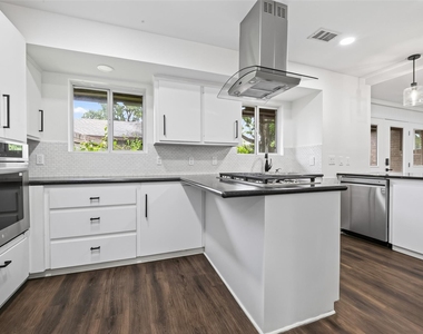 5830 Yarwell Drive - Photo Thumbnail 12