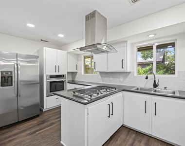 5830 Yarwell Drive - Photo Thumbnail 8