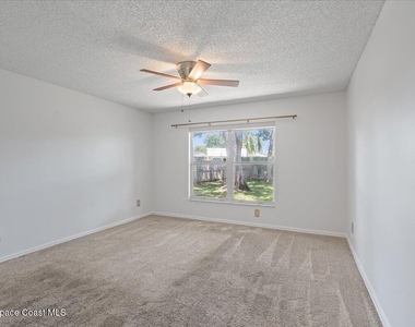 816 Hunters Creek Drive - Photo Thumbnail 11