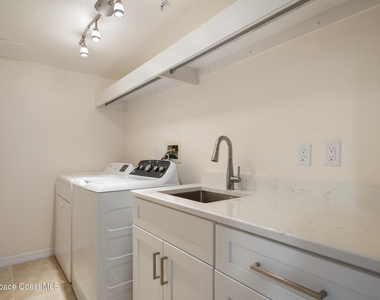 8700 Ridgewood Avenue - Photo Thumbnail 35