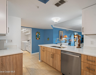 8700 Ridgewood Avenue - Photo Thumbnail 15
