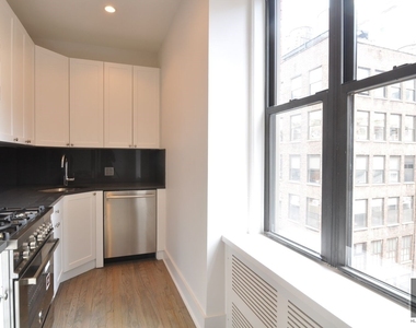 Madison Avenue - Photo Thumbnail 4