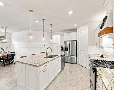 12846 Payton Street - Photo Thumbnail 11
