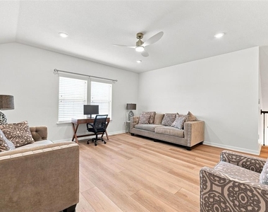 12846 Payton Street - Photo Thumbnail 34