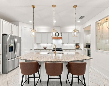 12846 Payton Street - Photo Thumbnail 8