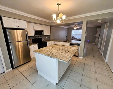 504 S Westland Avenue - Photo Thumbnail 11