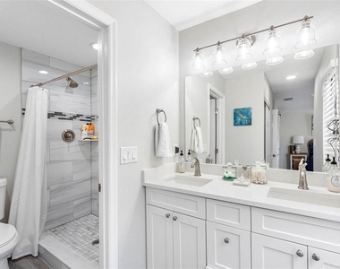 4306 Sunray Court - Photo Thumbnail 16