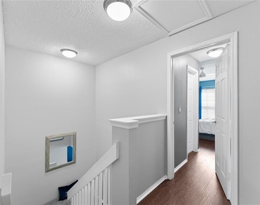 2304 Fletchers Point Circle - Photo Thumbnail 25