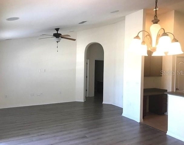 7708 Red Mill Circle - Photo Thumbnail 6