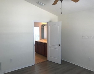 7708 Red Mill Circle - Photo Thumbnail 14