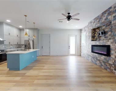 1246 Bass Boulevard - Photo Thumbnail 12
