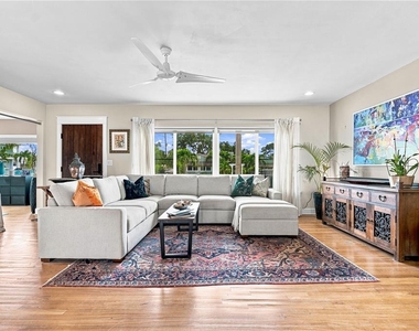 70 Gardenia Street - Photo Thumbnail 9