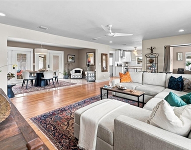 70 Gardenia Street - Photo Thumbnail 12