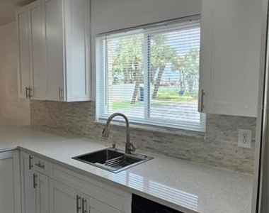 301 87th Avenue - Photo Thumbnail 4